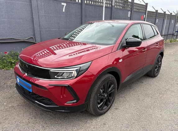 Opel Grandland 1.2 turbo hybrid 136 ch e-dct6 gs 136 AT Mild-hybride essence Auto. 2025 - 1 170 km