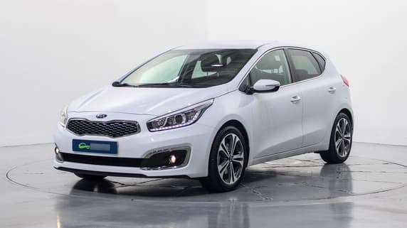 Peugeot 408 PHEV 408 hybrid 180 allure e-eat8 180 AT Plug-in hybride benzine Automaat 2024 - 35.929 km