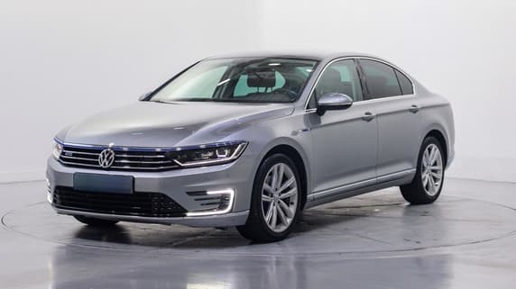 Volkswagen Passat GTE 1.4 tsi 218 hybride rechargeable dsg6 gte 156 AT Hybride essence rechargeable Auto. 2018 - 106 337 km
