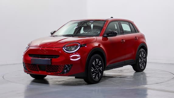 Fiat E-600 e 115kw 54kwh - red 156 AT Électrique Auto. 2024 - 31 516 km